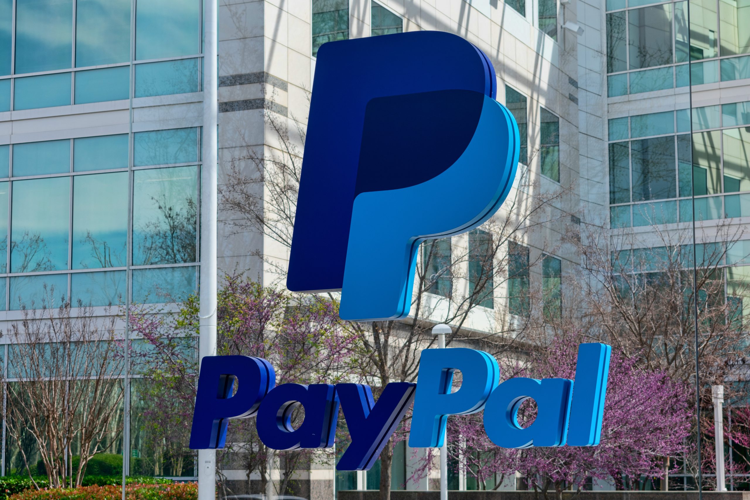 New PayPal Policy Lets Company Seize 2,500 From Users’ Accounts